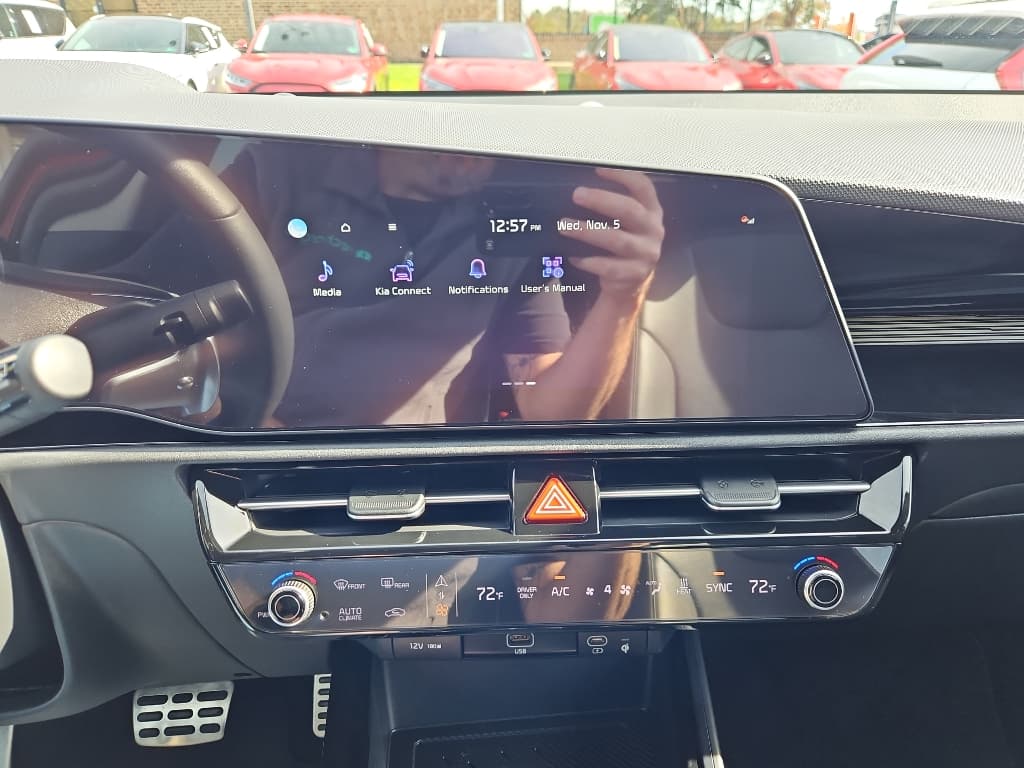 2023 Kia Niro EV view 11