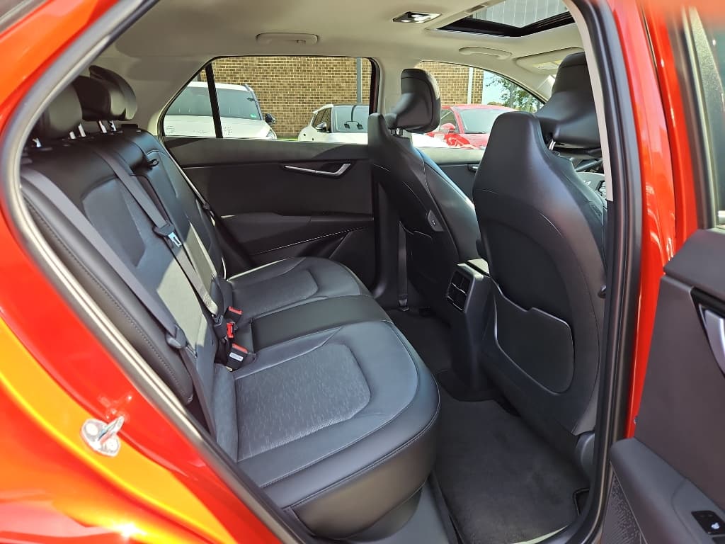 2023 Kia Niro EV view 22
