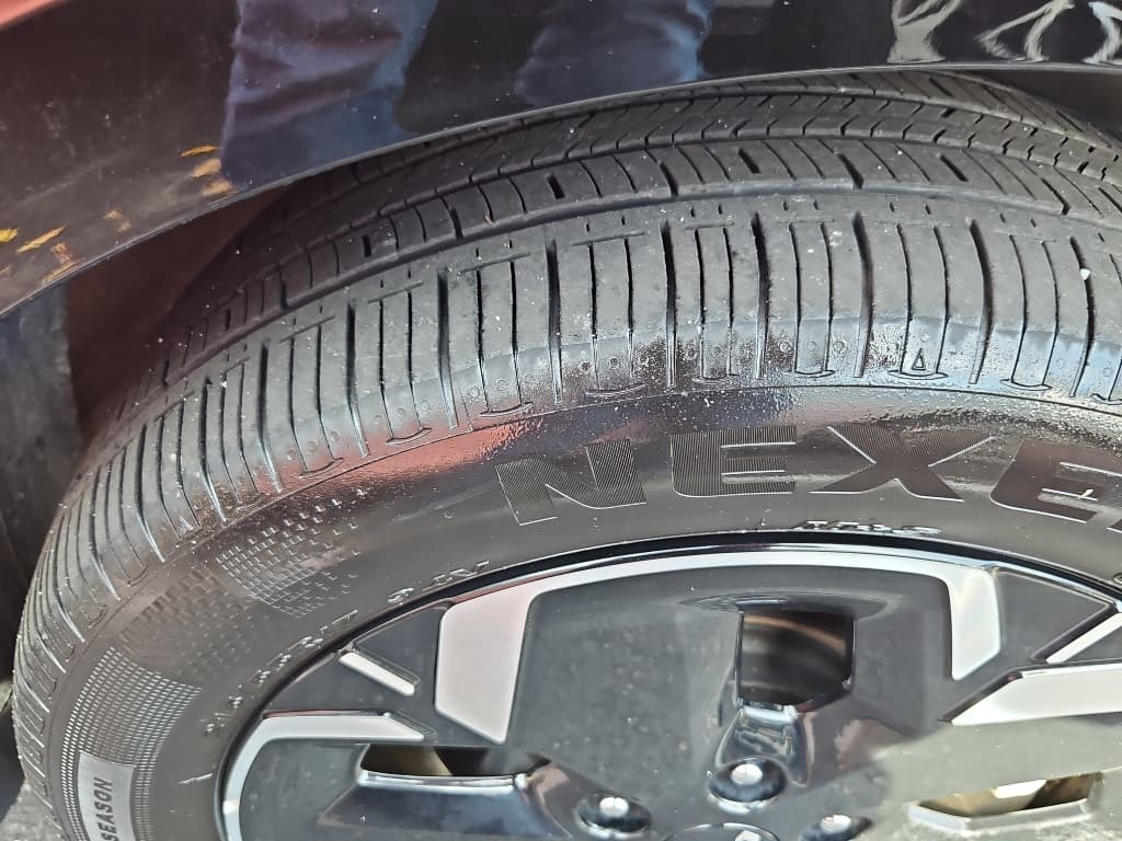 2023 Kia Niro EV view 33