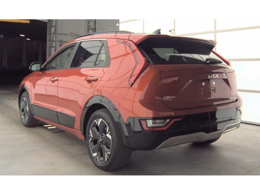 2023 Kia Niro EV view 4