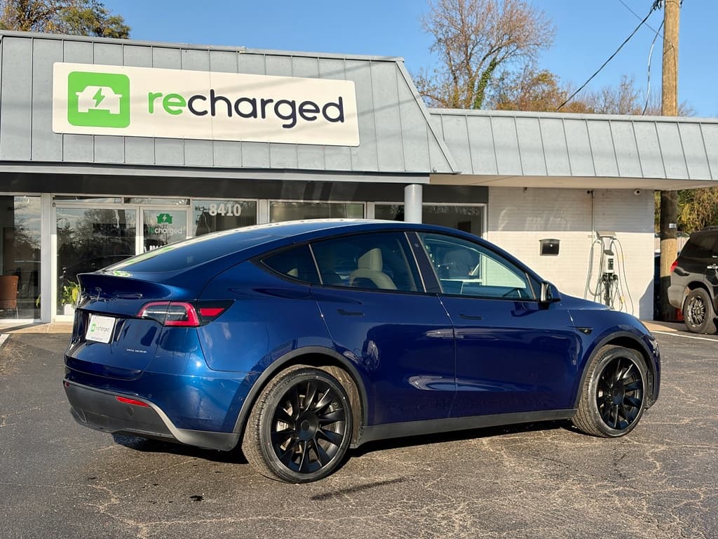 2020 Tesla Model Y view 3