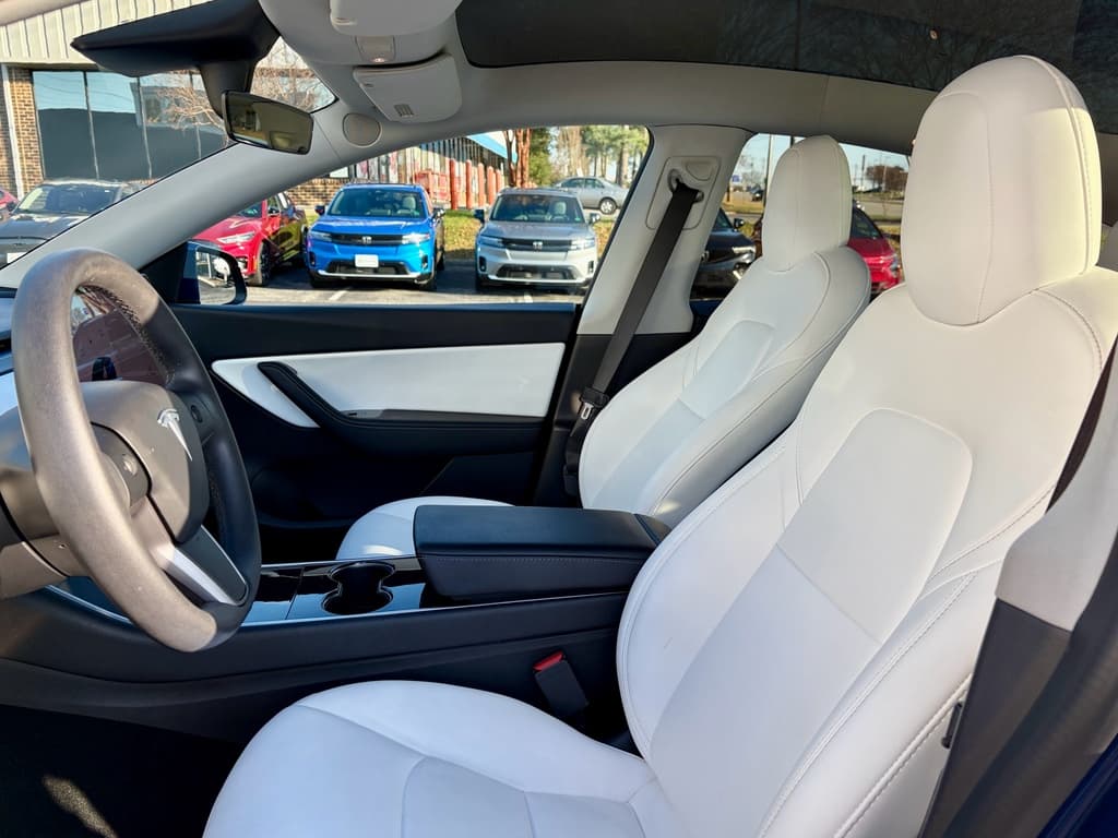 2020 Tesla Model Y view 15