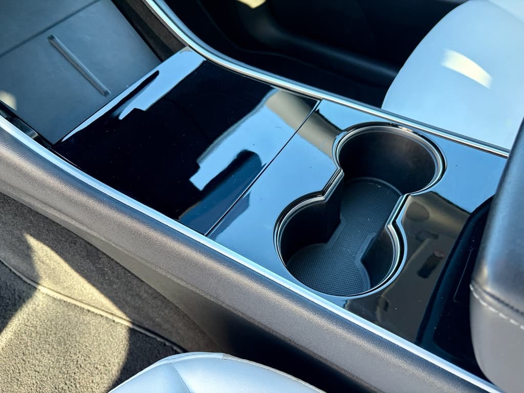 2020 Tesla Model Y view 17