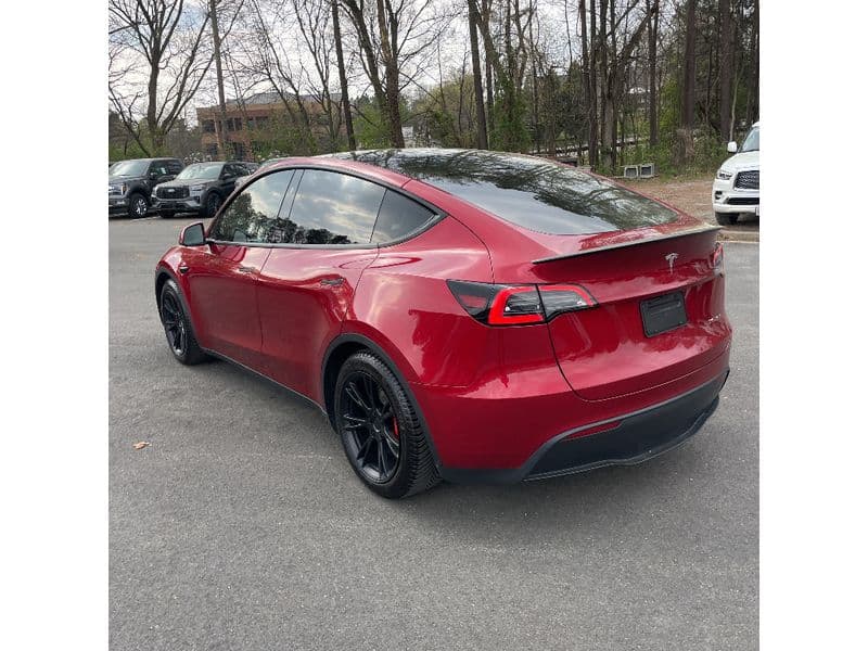2024 Tesla Model Y view 4