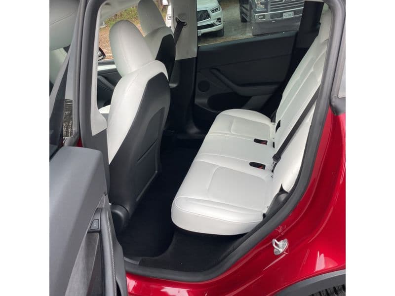 2024 Tesla Model Y view 6