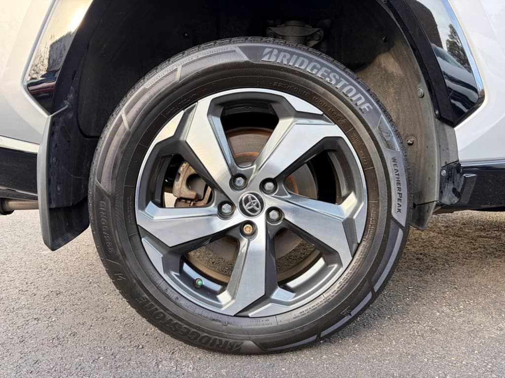 2021 Toyota RAV4 Prime view 29