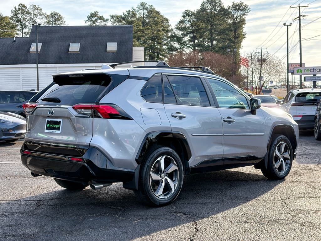 2021 Toyota RAV4 Prime view 3