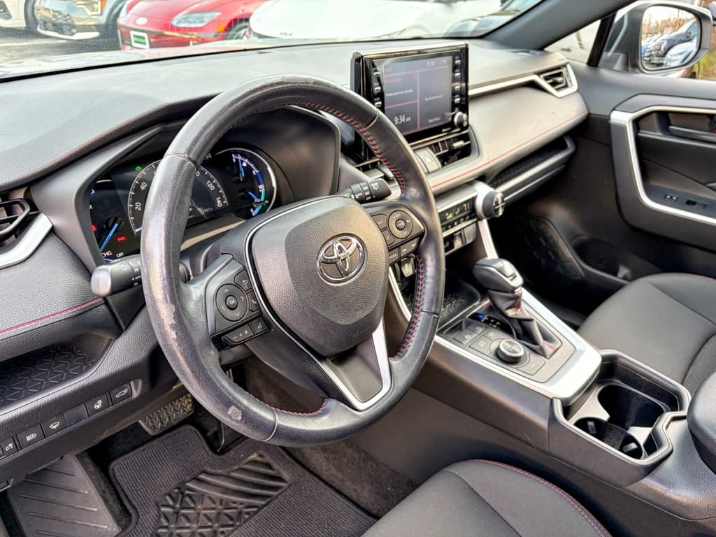 2021 Toyota RAV4 Prime view 18