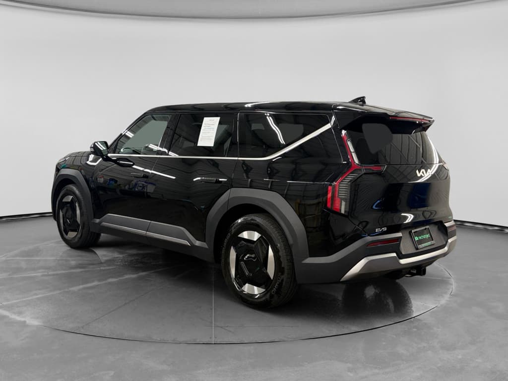 2024 Kia EV9 view 2