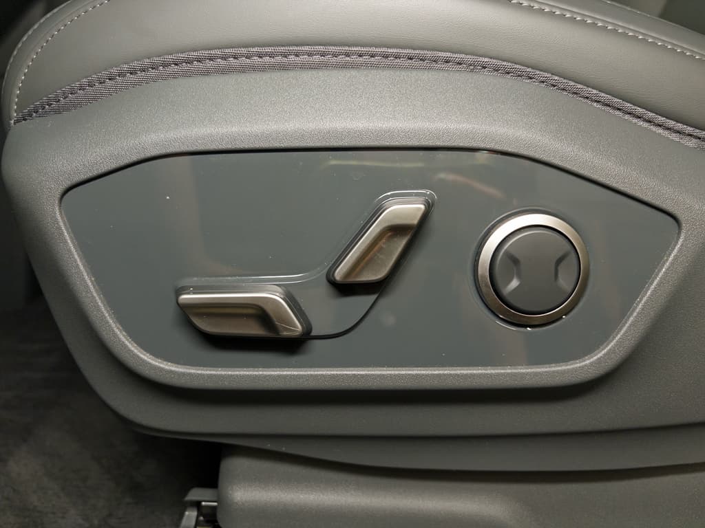 2024 Kia EV9 view 7