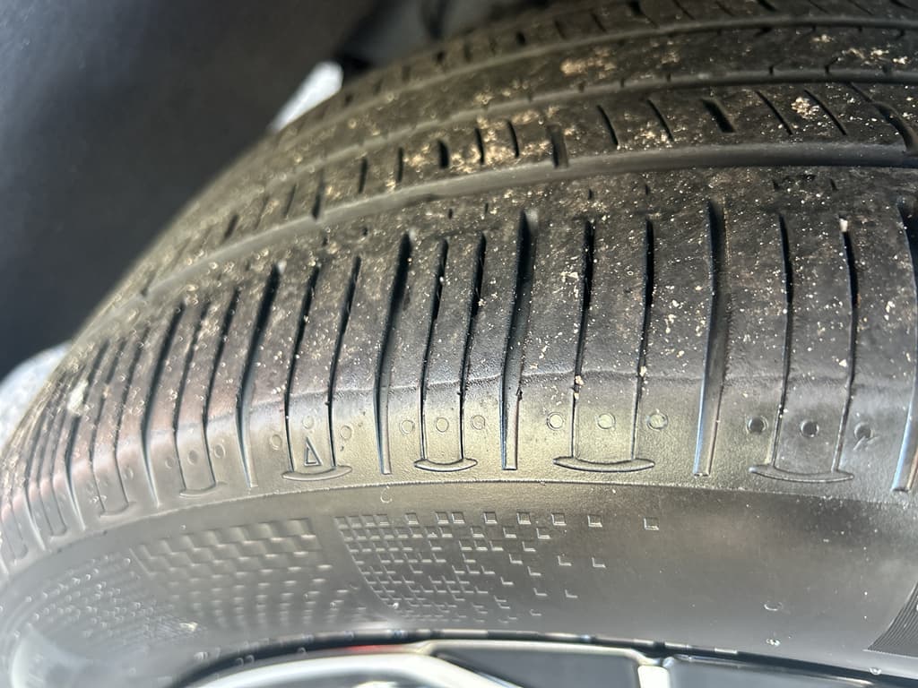 2023 Kia Niro EV view 24