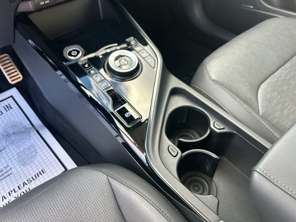 2023 Kia Niro EV view 14