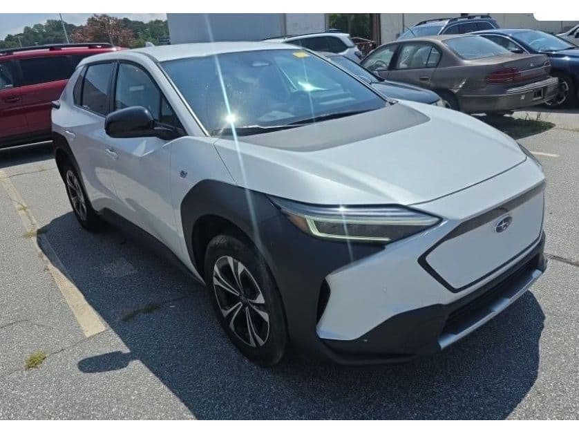 2023 Subaru Solterra view 3