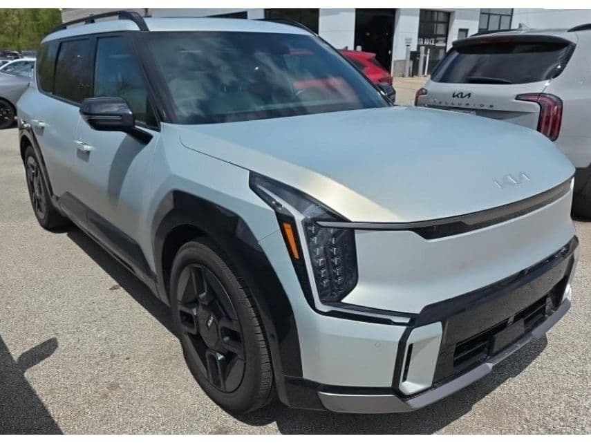 2024 Kia EV9 view 2