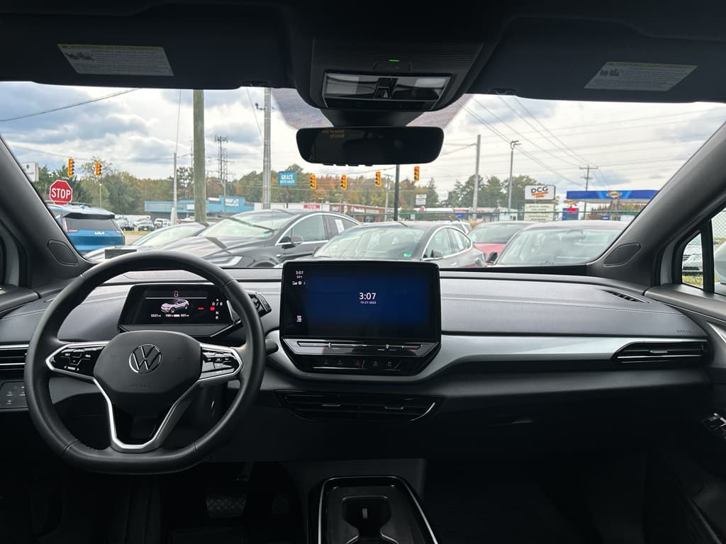 2023 Volkswagen ID.4 view 14