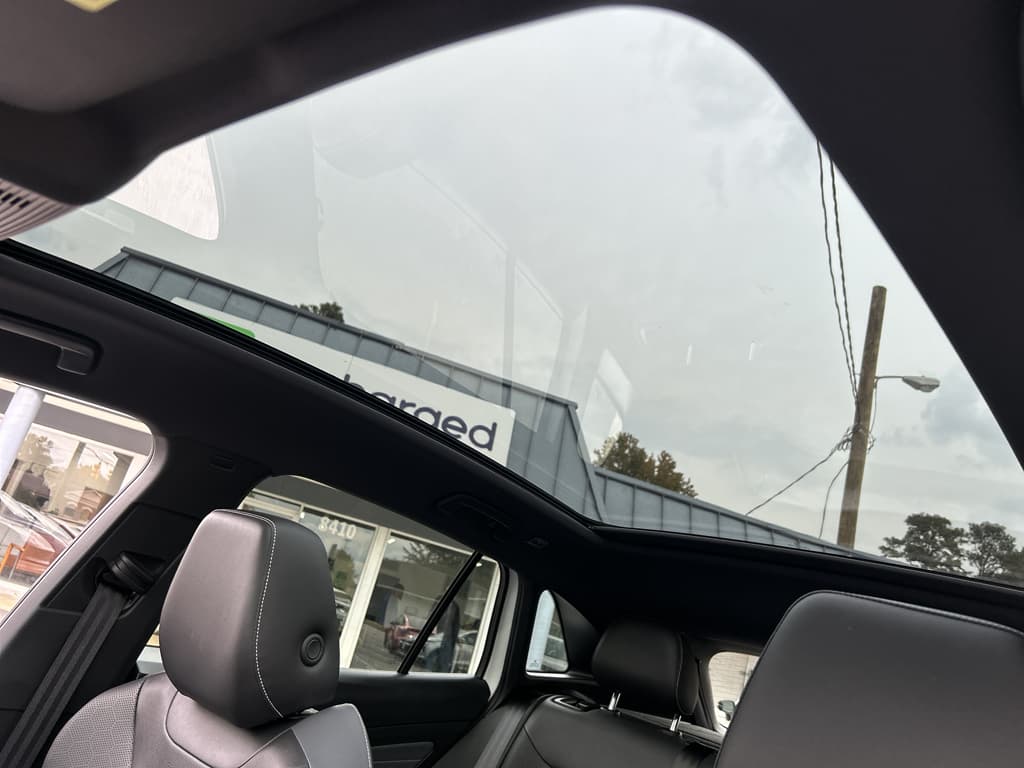 2023 Volkswagen ID.4 view 18