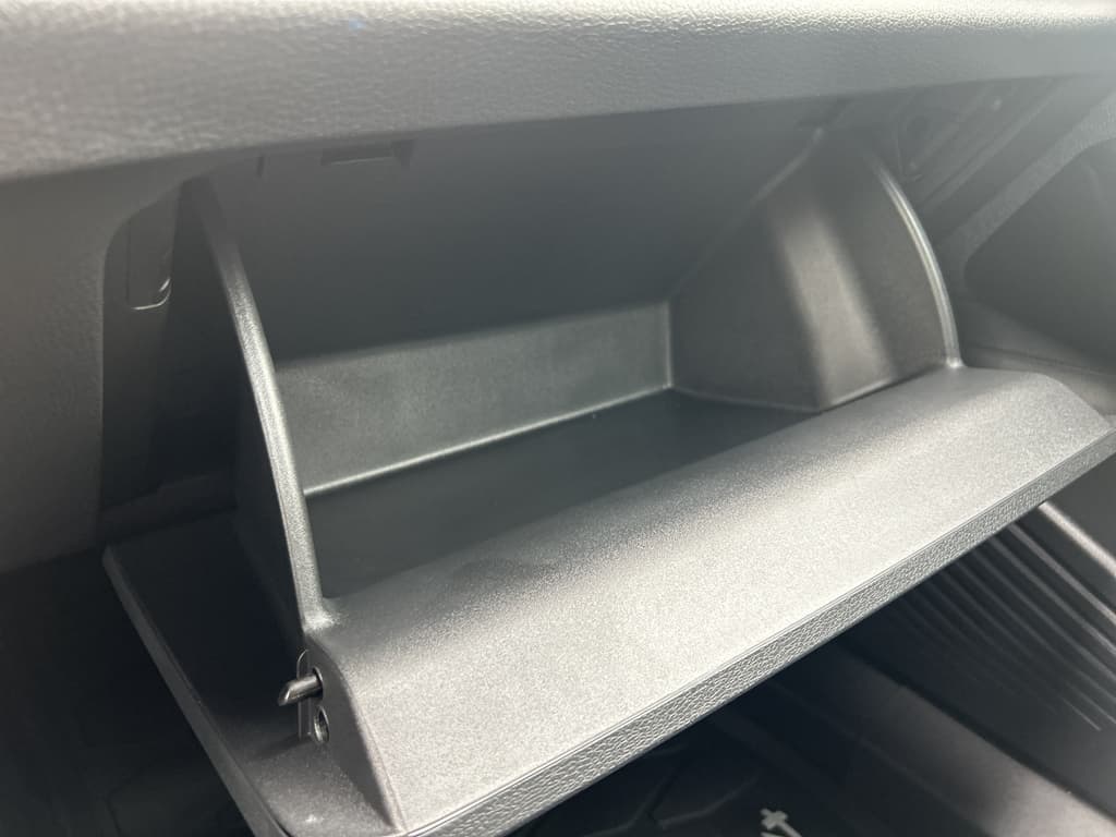 2023 Volkswagen ID.4 view 16