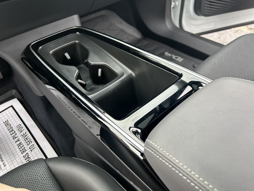 2023 Volkswagen ID.4 view 15