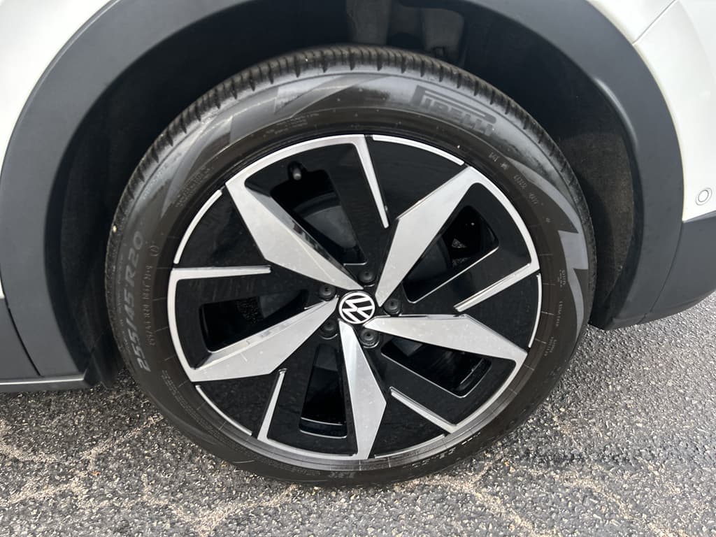 2023 Volkswagen ID.4 view 29