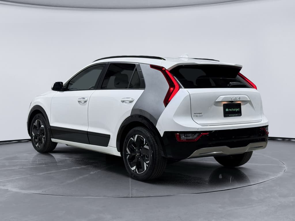2023 Kia Niro EV view 2