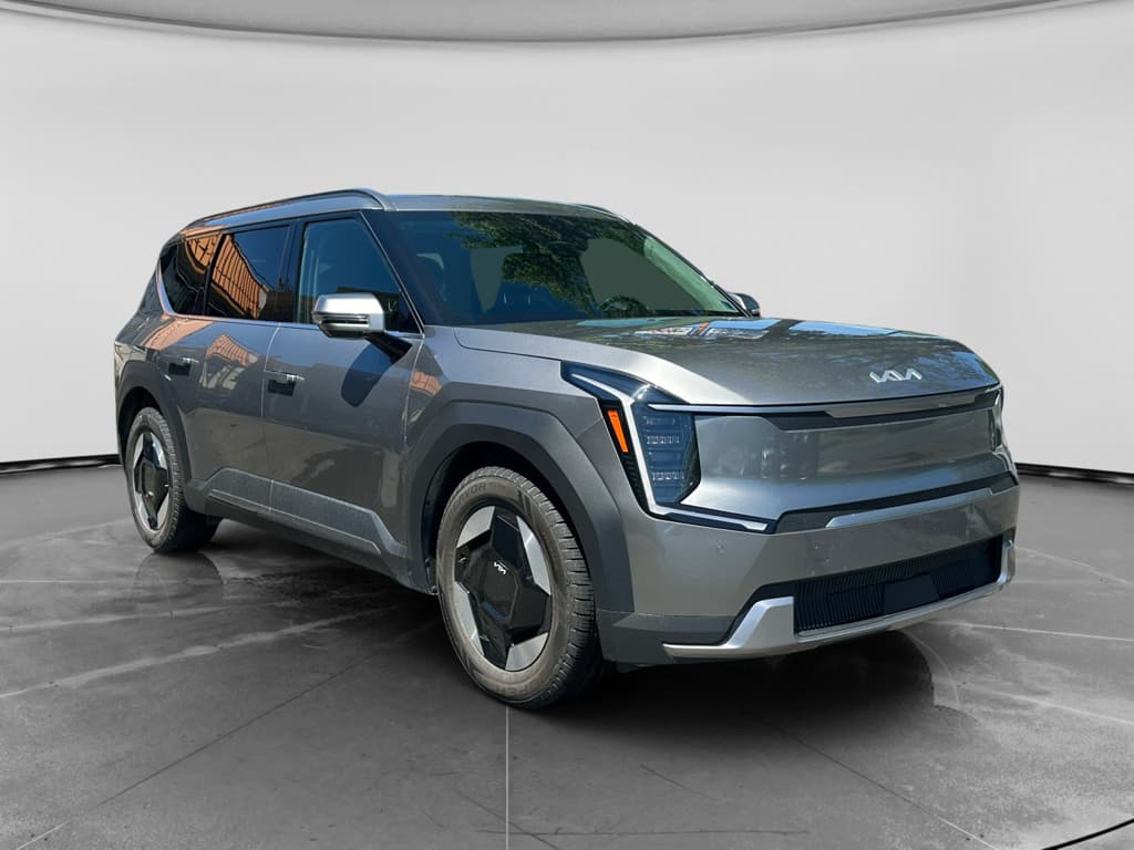 2024 Kia EV9 view 3