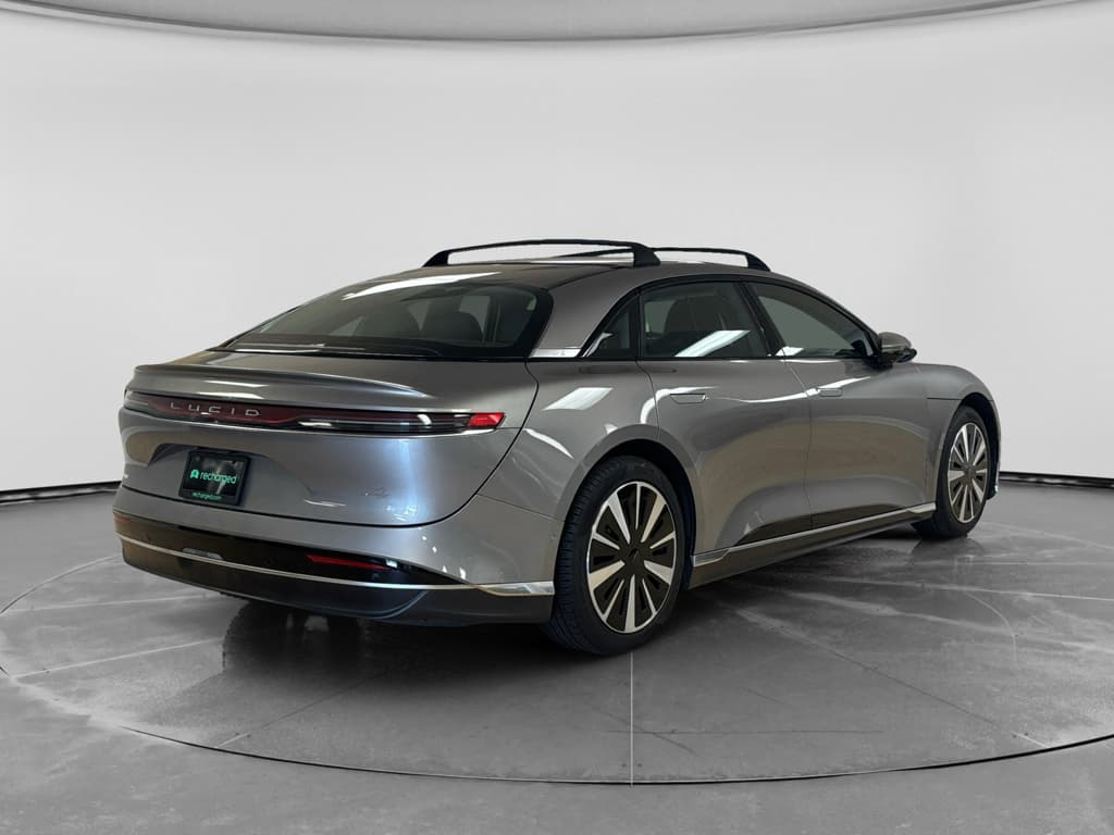 2025 Lucid Air view 4