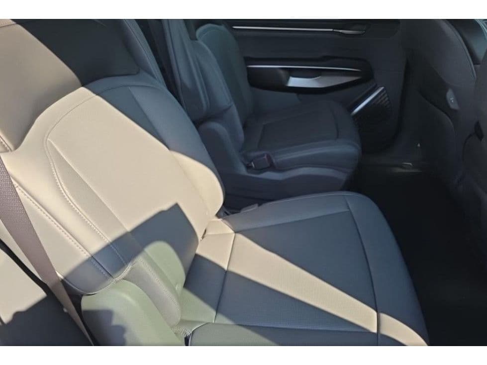2024 Kia EV9 view 6