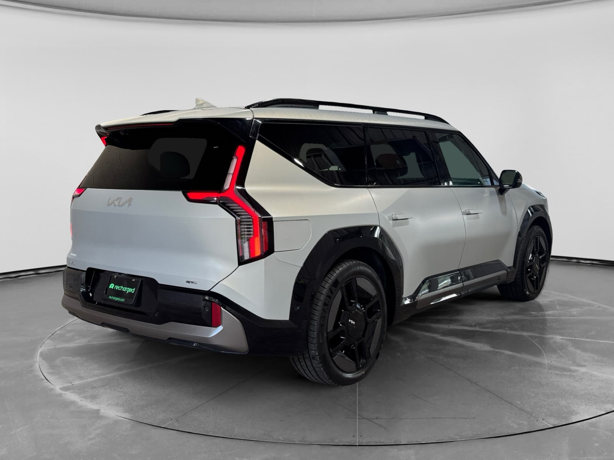 2024 Kia EV9 view 3