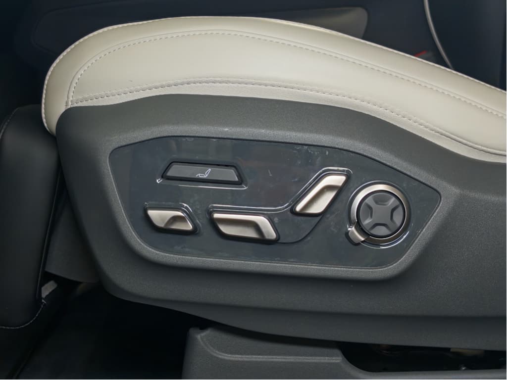 2024 Kia EV9 view 5
