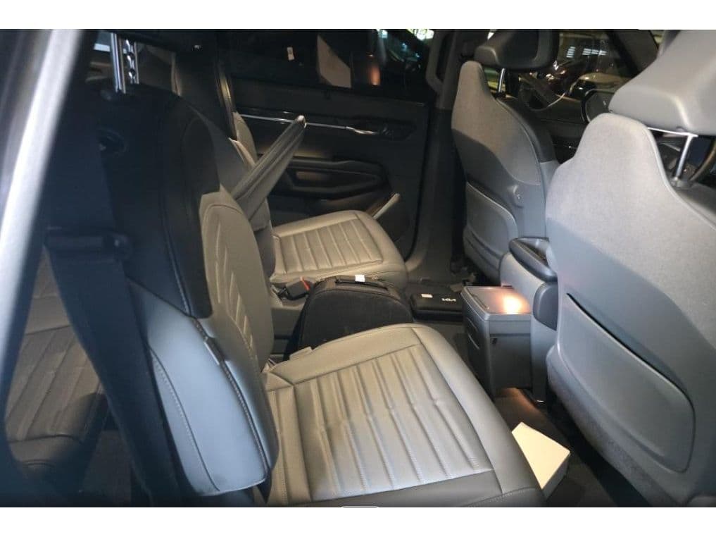 2024 Kia EV9 view 6