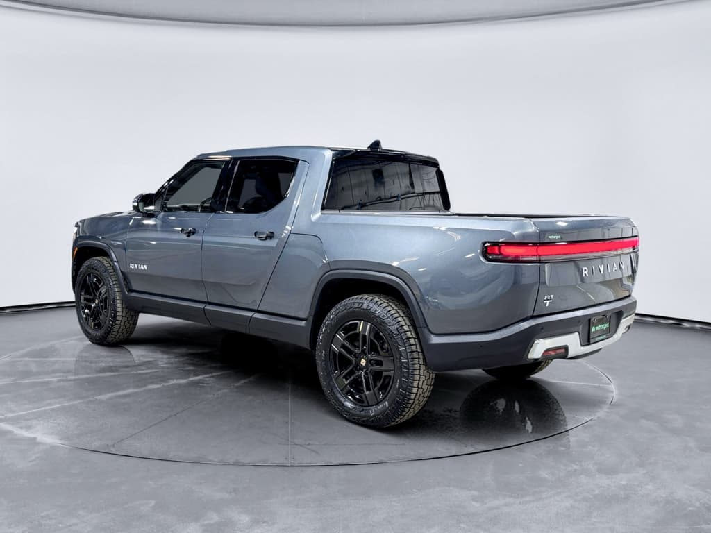 2023 Rivian R1T view 2