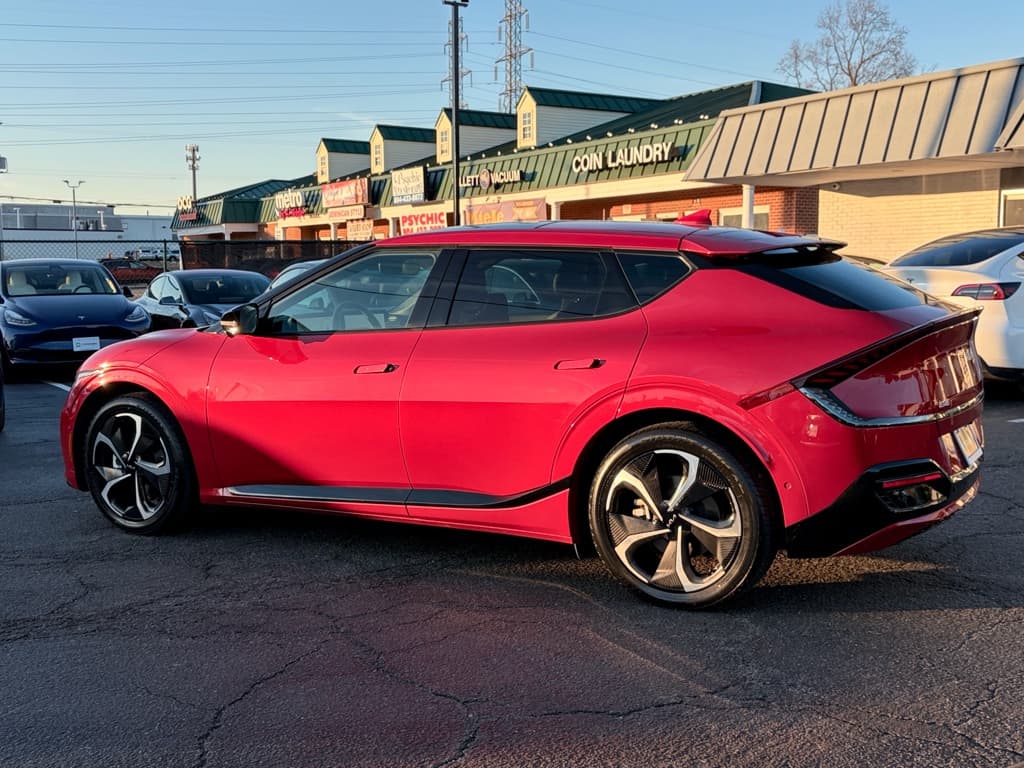 2022 Kia EV6 view 2