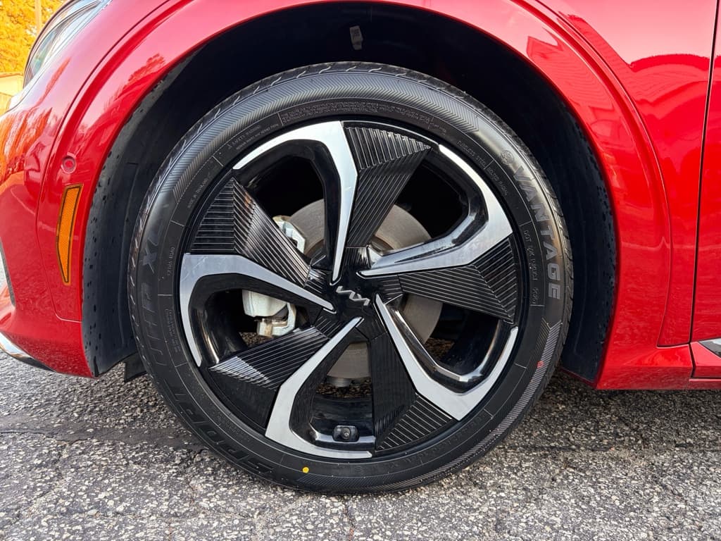 2022 Kia EV6 view 37