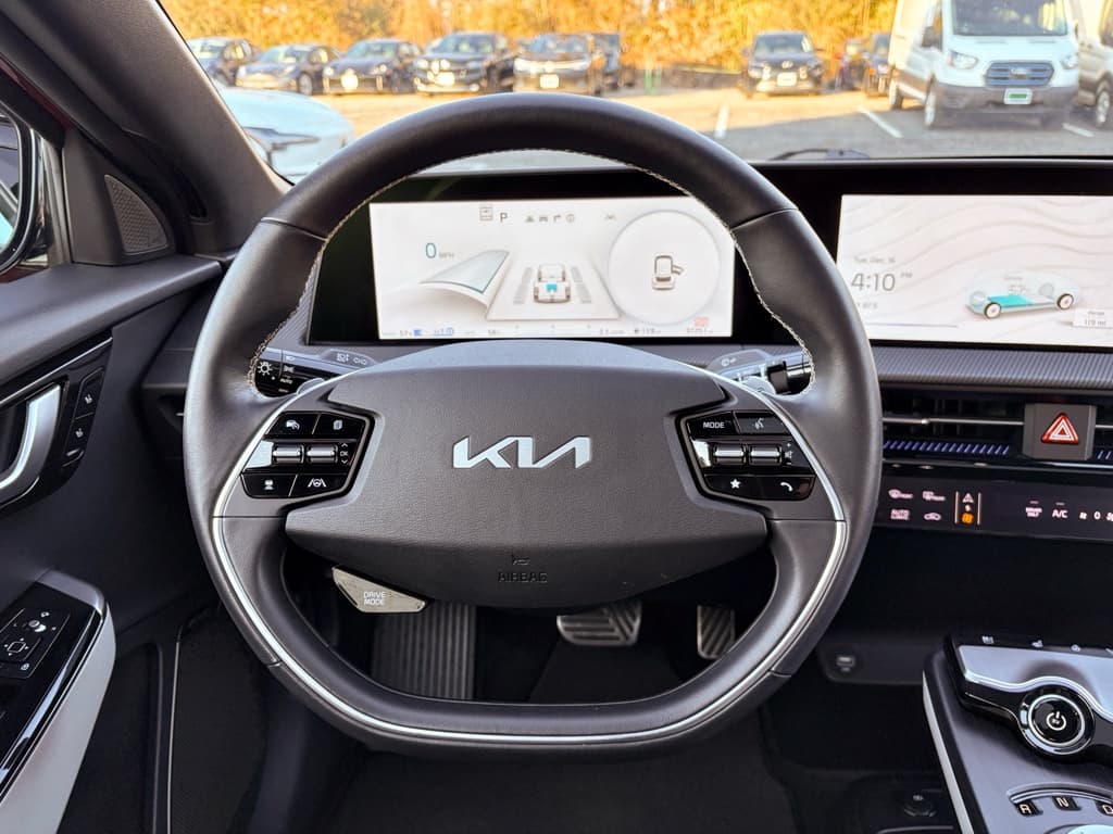 2022 Kia EV6 view 8