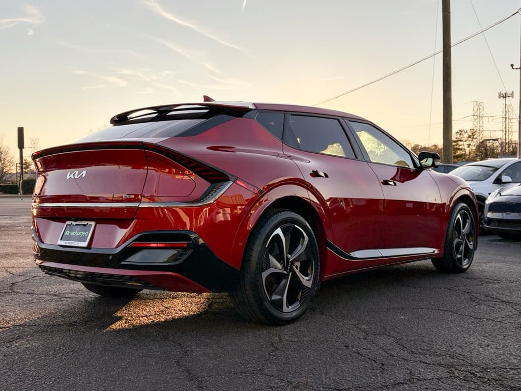 2022 Kia EV6 view 4