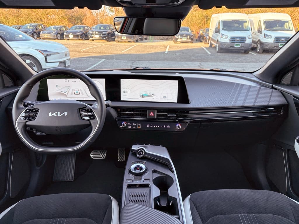 2022 Kia EV6 view 17