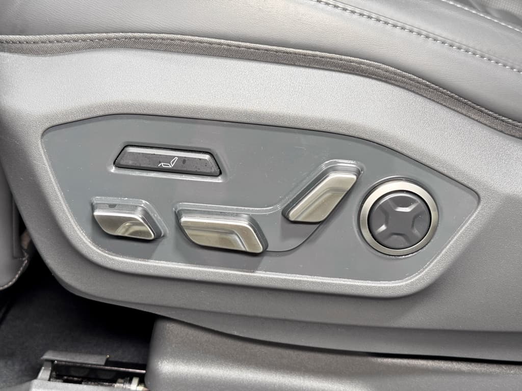 2024 Kia EV9 view 7