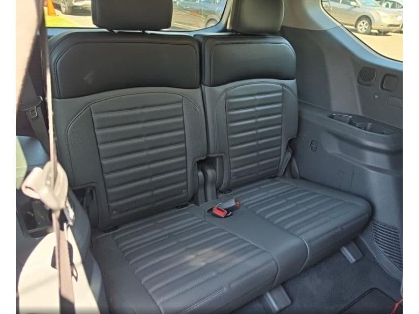 2024 Kia EV9 view 7