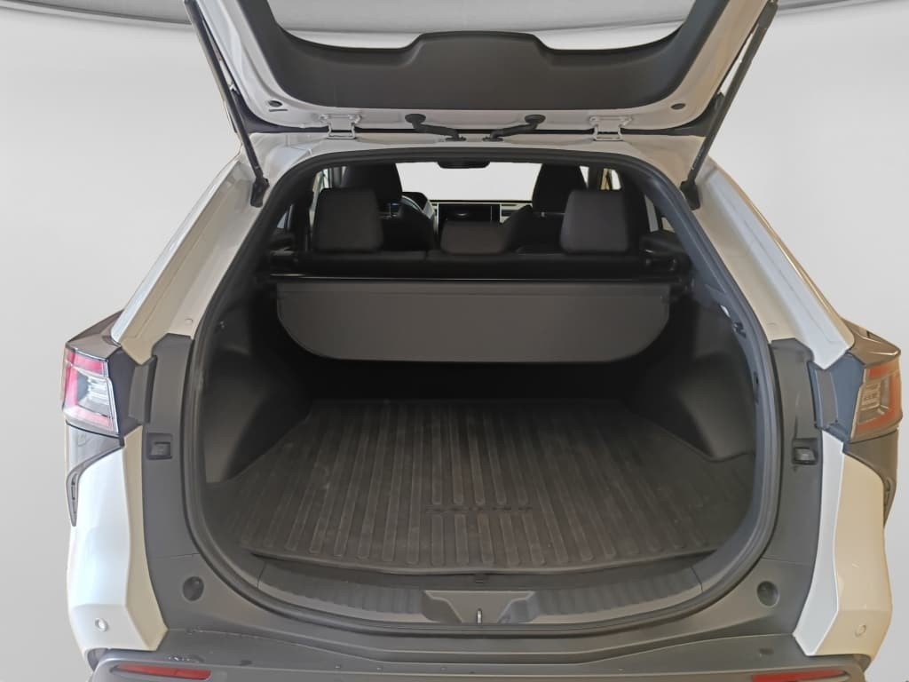 2023 Subaru Solterra view 4