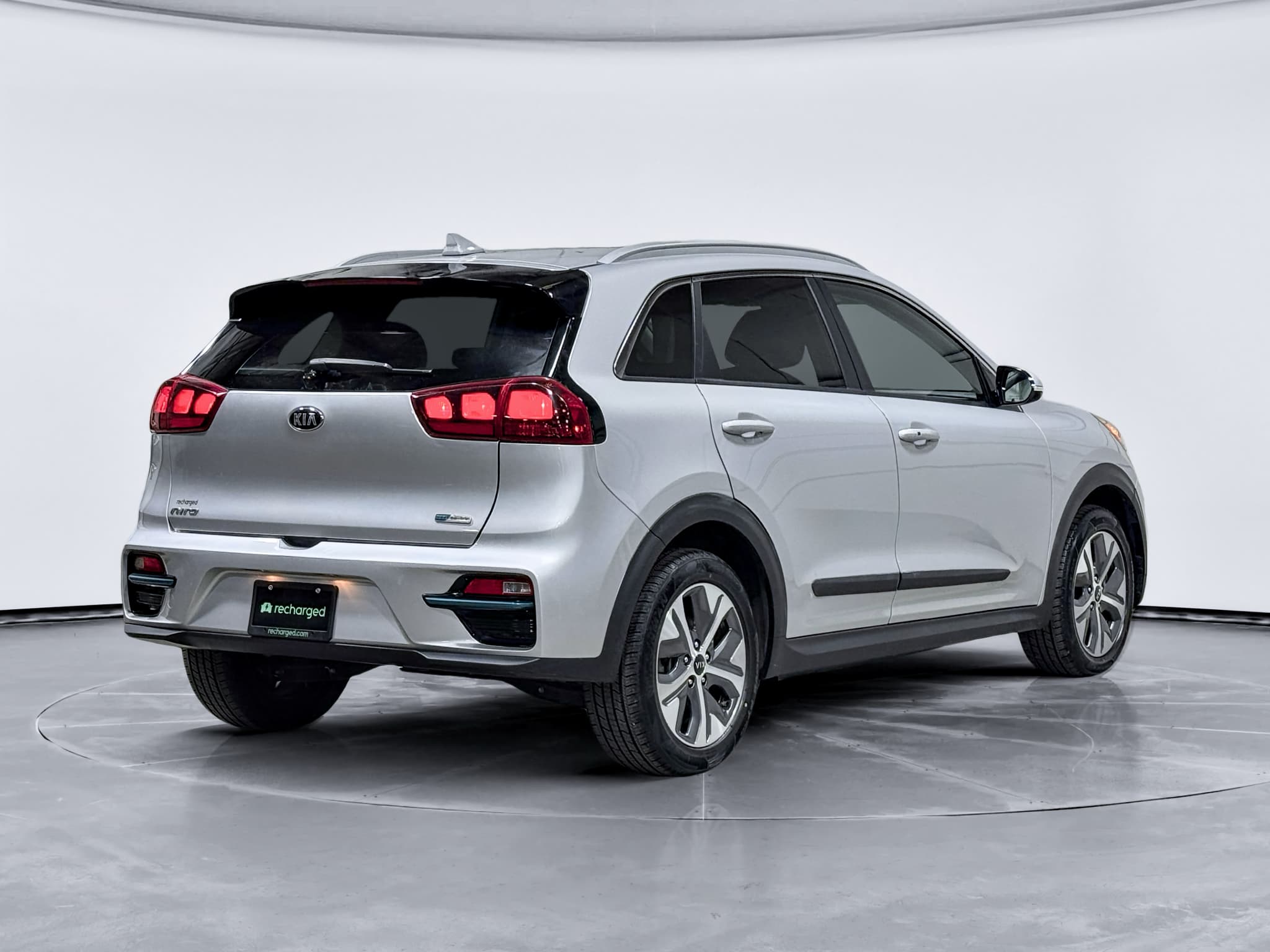 2019 Kia Niro EV view 3