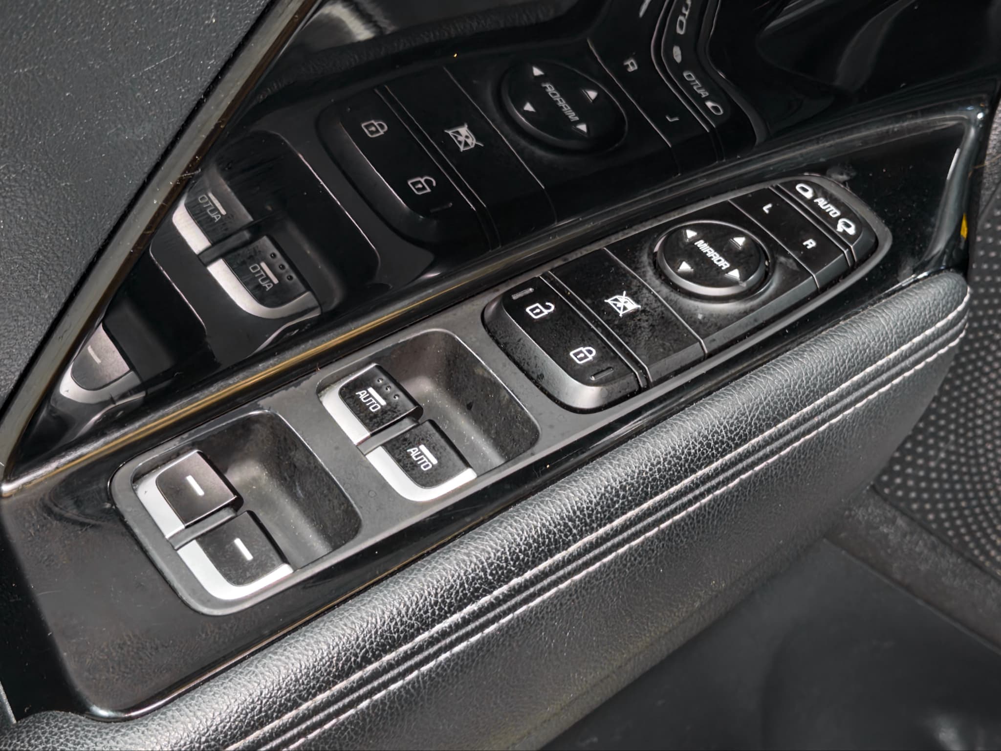 2019 Kia Niro EV view 7