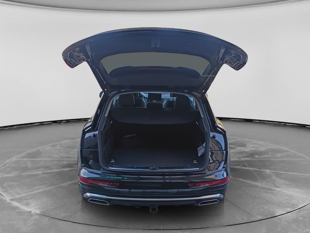 2025 Audi Q5 e view 5