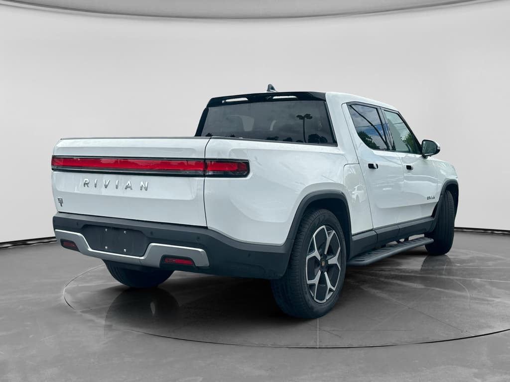 2023 Rivian R1T view 2