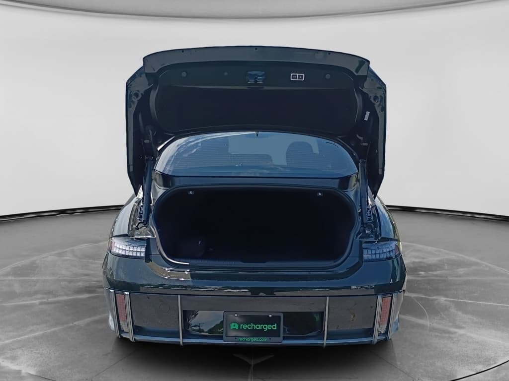 2023 Hyundai IONIQ 6 view 6