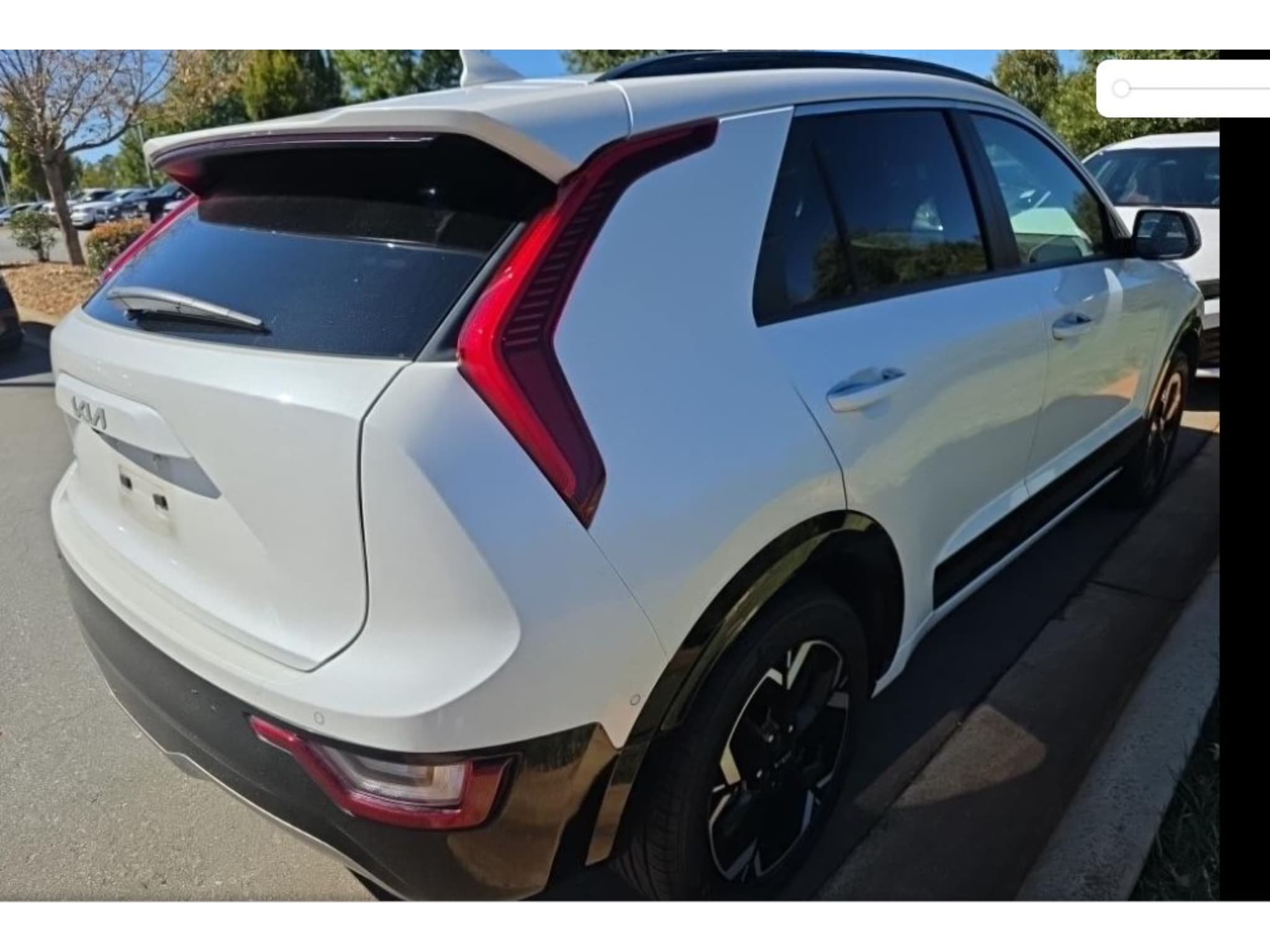 2023 Kia Niro EV view 3
