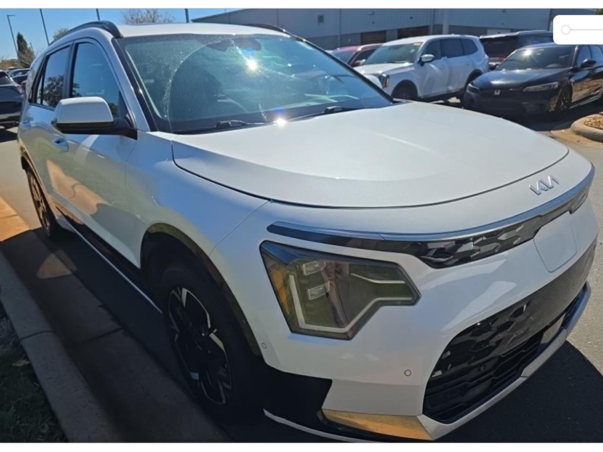 2023 Kia Niro EV view 4