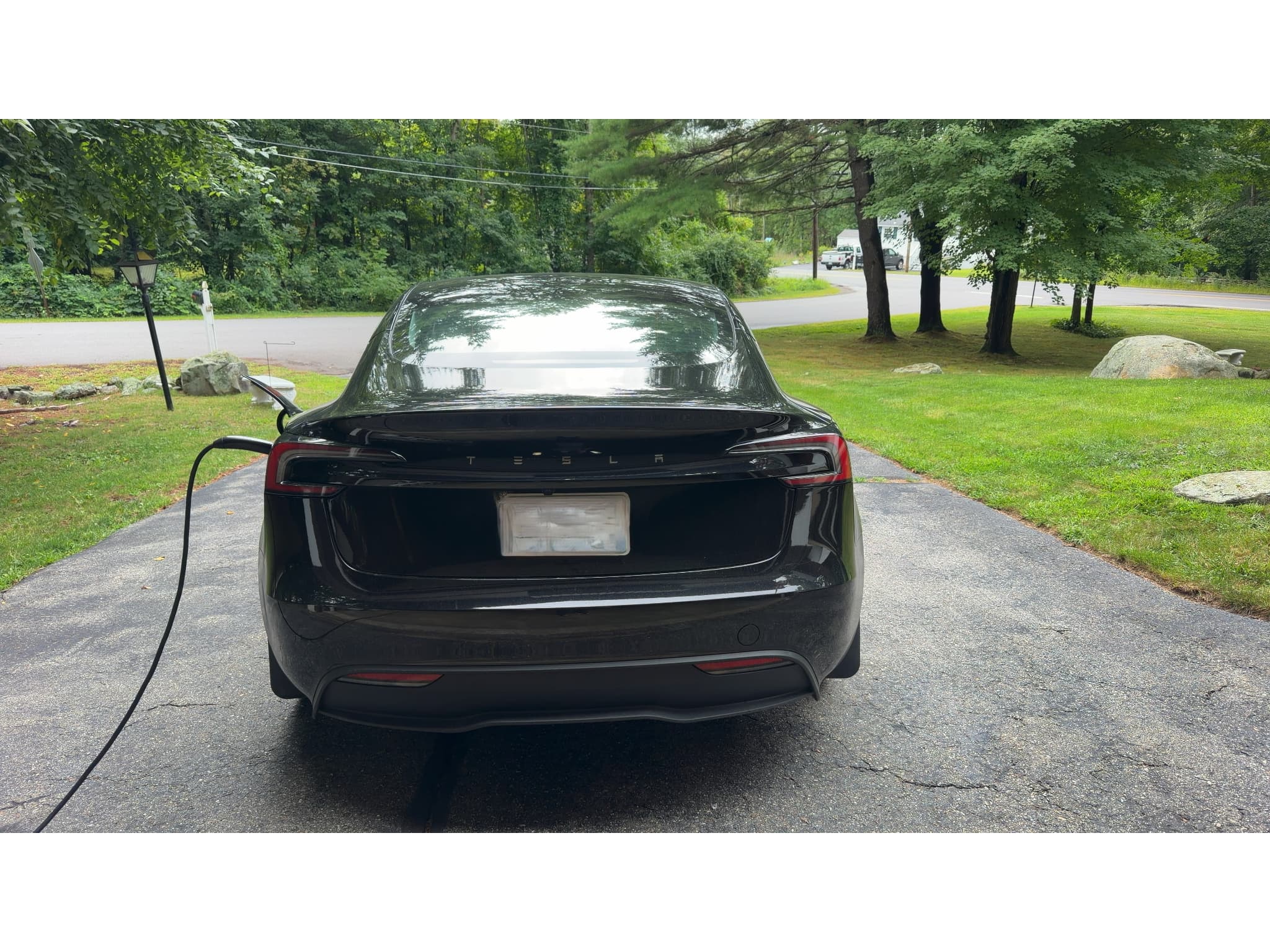 2025 Tesla Model 3 view 3