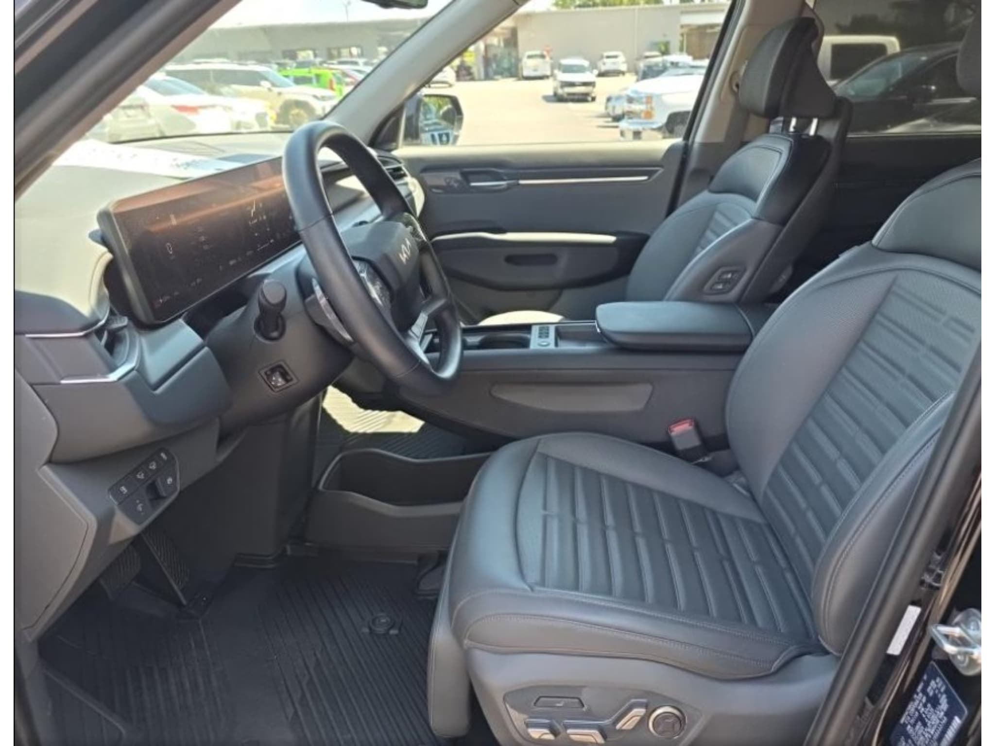 2024 Kia EV9 view 5