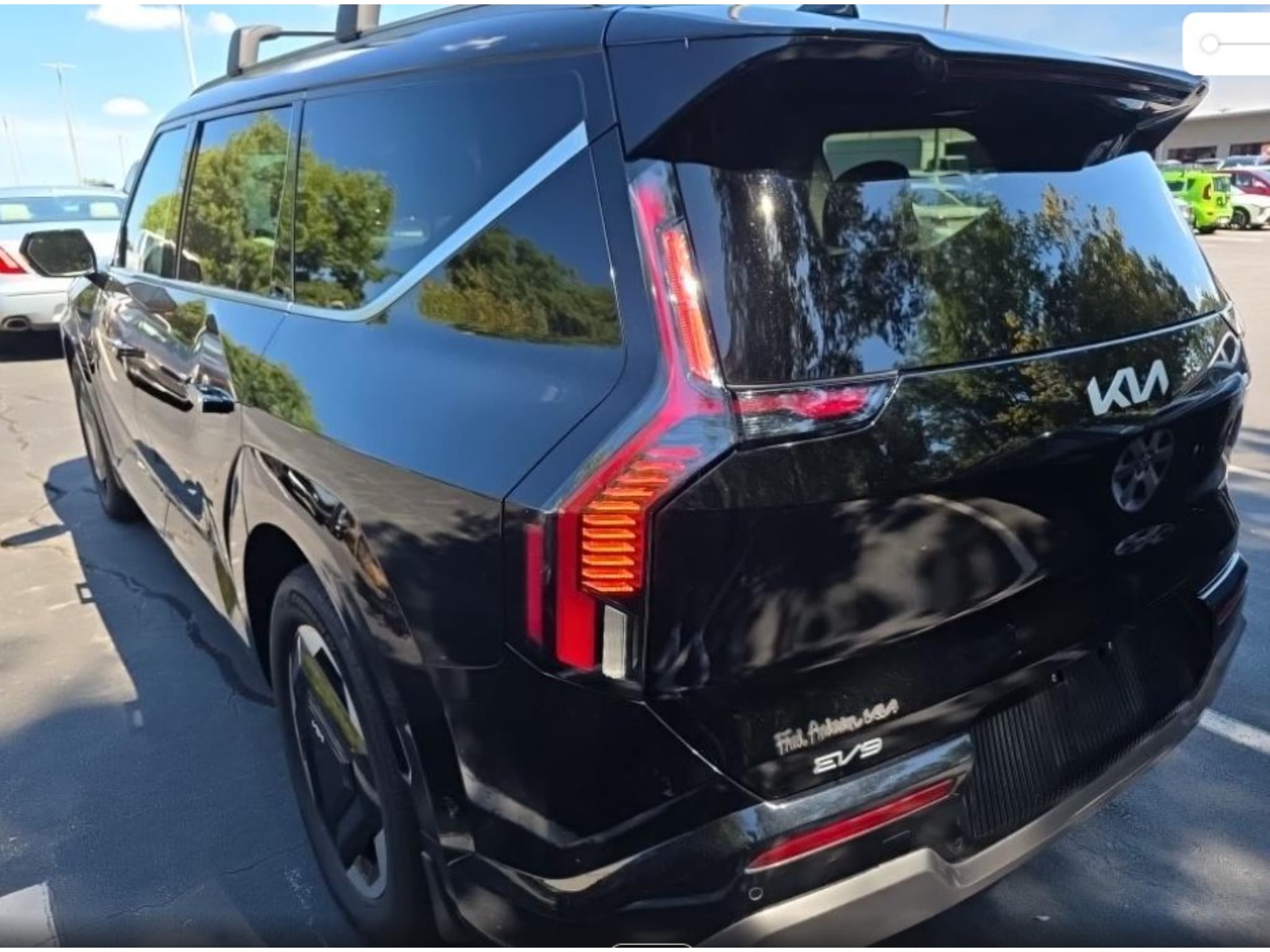 2024 Kia EV9 view 4