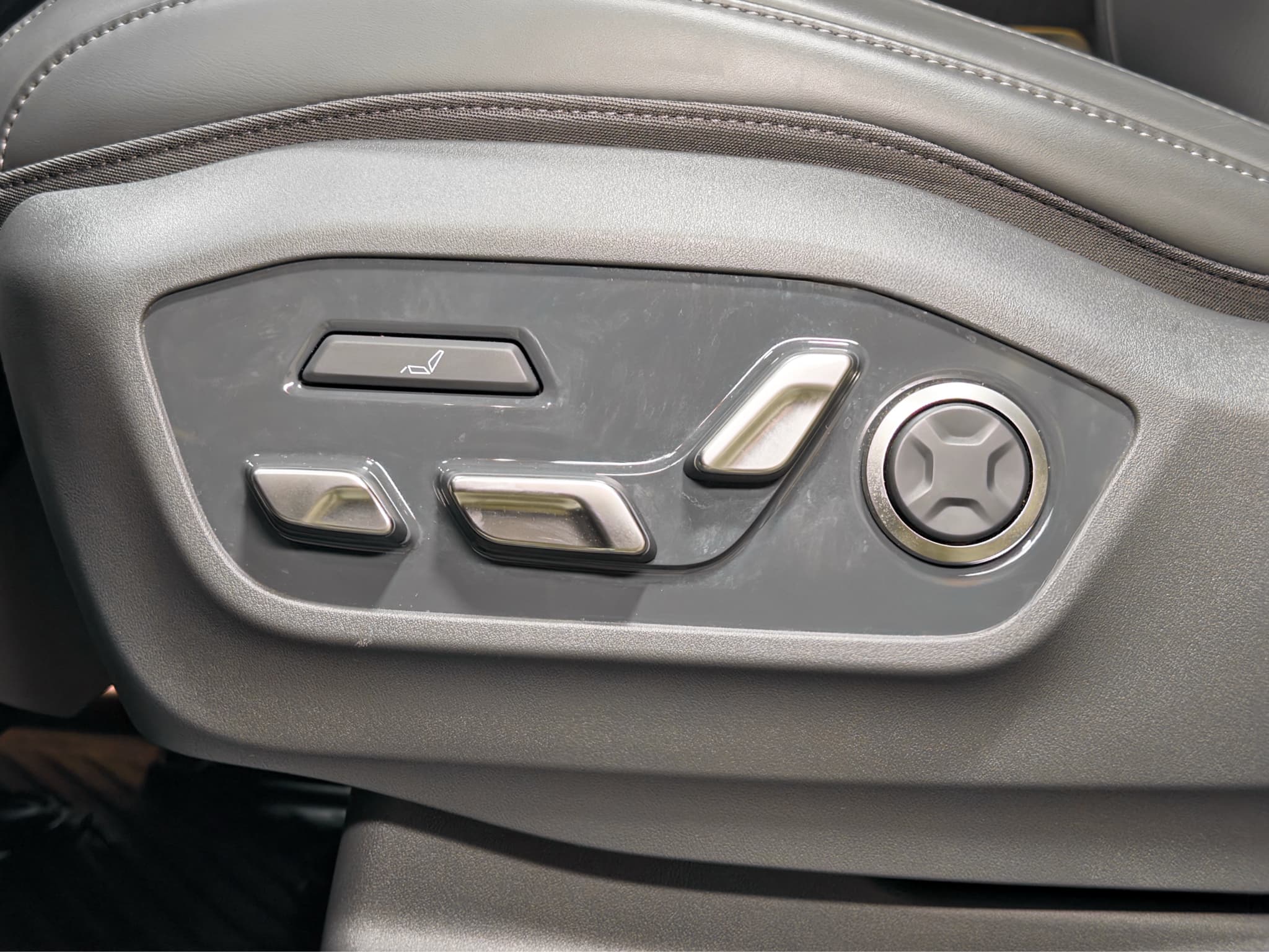 2024 Kia EV9 view 7